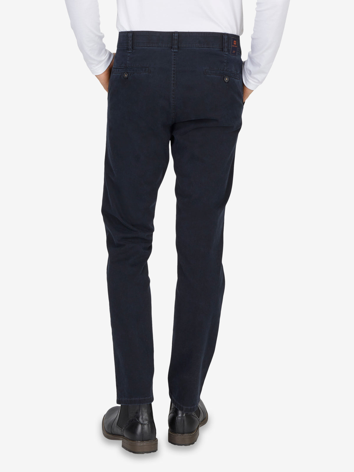 Dunkelblaue DENVER 7819 Flat Front-Hose von Club of Comfort, mit elastischem Komfortbund, Hemdenstopper, High Stretch Baumwoll-Gabardine, normale Leibhöhe, gerades Bein, auf dem Rücken getragen, Herbst/Winter, bequem und elegant.