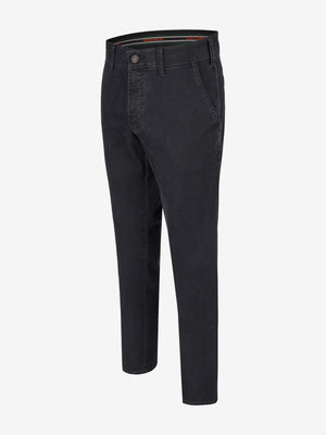 Dunkelblaue DENVER 7819 Flat Front-Hose von Club of Comfort mit Normaler Leibhöhe, geradem Bein, elastischem Komfortbund, Hemdenstopper, hochelastischem Baumwoll-Gabardine, High Stretch, softem Griff, geeignet für Herbst/Winter, made in Green by Oeko-Tex, SKU 7819.