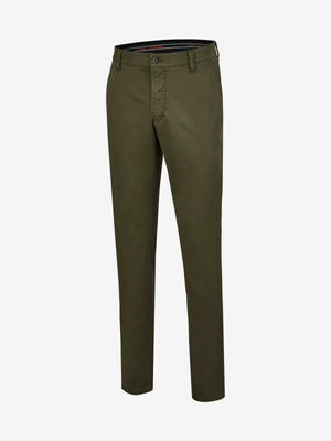 Dunkelgrüne GARVEY 6421 Flat Front-Hose von Club of Comfort mit Komfortbund, Hemdenstopper, schmalerer Fußweite, aus hochelastischem Baumwoll-Gabardine, Regular Fit, Gewicht ca. 450 g/m, ideal für Herbst/Winter, mit hoch­wertigem Softgriff, made in Green by Oeko-Tex.