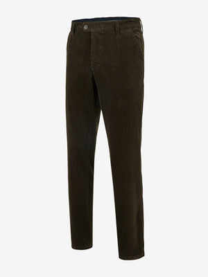 Dunkelgrüne GARVEY 8200 Flat Front Hose aus Feincord mit High Stretch, Komfortbund, Hemdenstopper und Bundverlängerung mit Knopf und Haken, reguläre Leibhöhe, schmaler Beinverlauf, bequemer Casual-Look, made in Green by Oeko-Tex, für Herbst/Winter.
